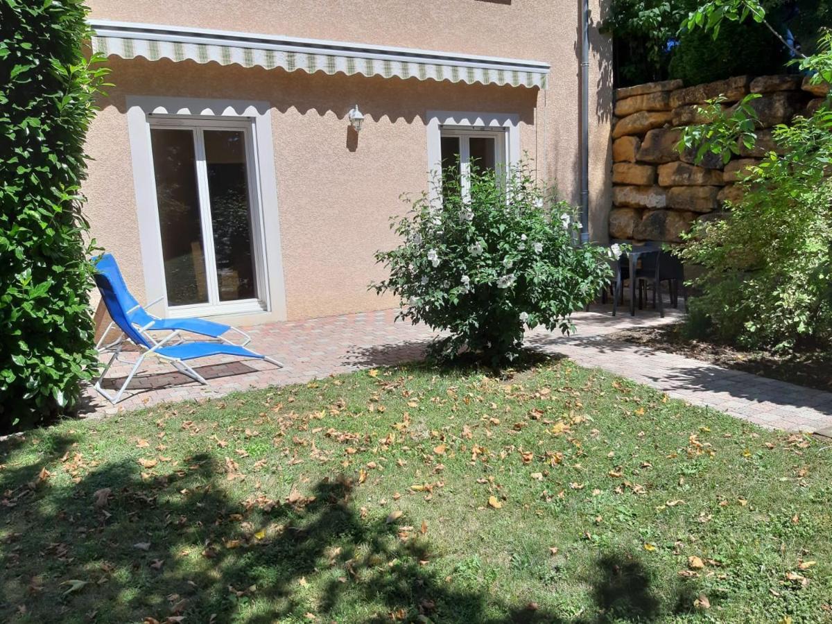 Appartement dans propriété calme en pleine nature Charbonnières-les-Bains Extérieur photo